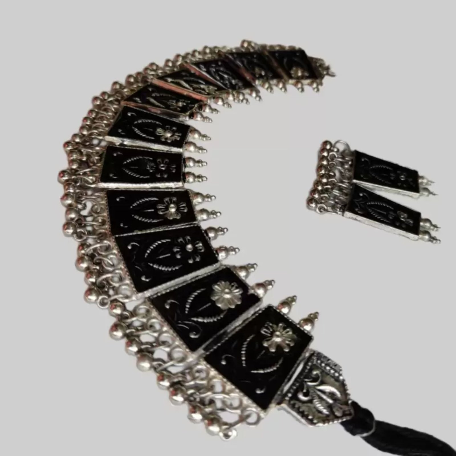 grabwhole Oxidised Silver, Alloy Silver, Black Jewel Set (Pack of 1)